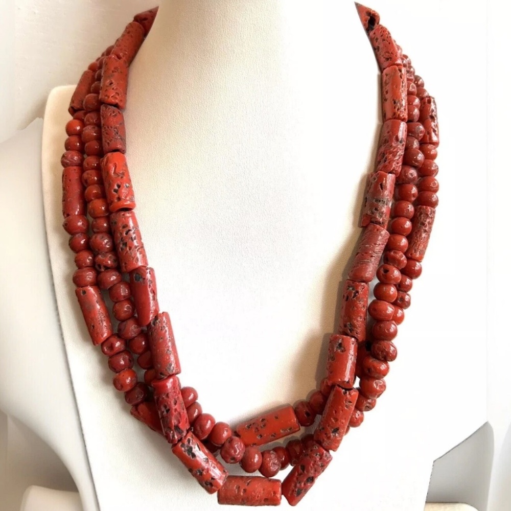 Elegant & Vintage Three Strand Ethnic Indo/Tibet Tribal Sherpa Coral Necklace